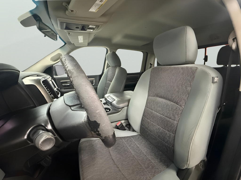 Used 2019 RAM 1500 Classic SLT AWD/4WD image 10