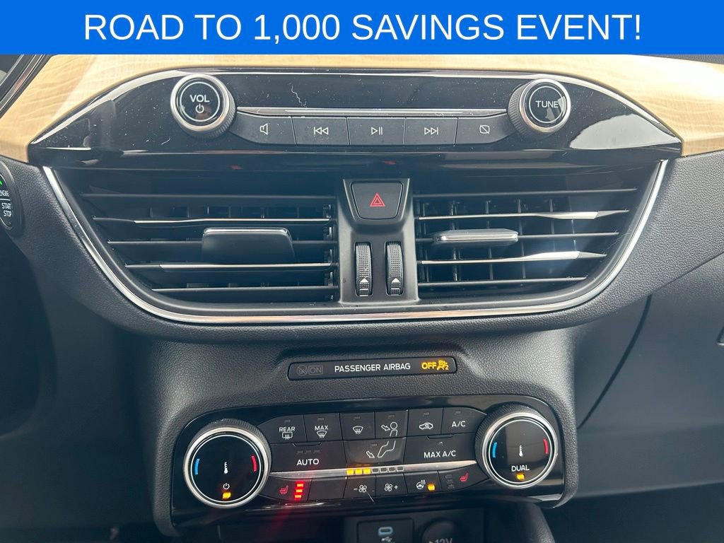 Certified 2022 Ford Escape Titanium w/ Titanium Elite Package image 28