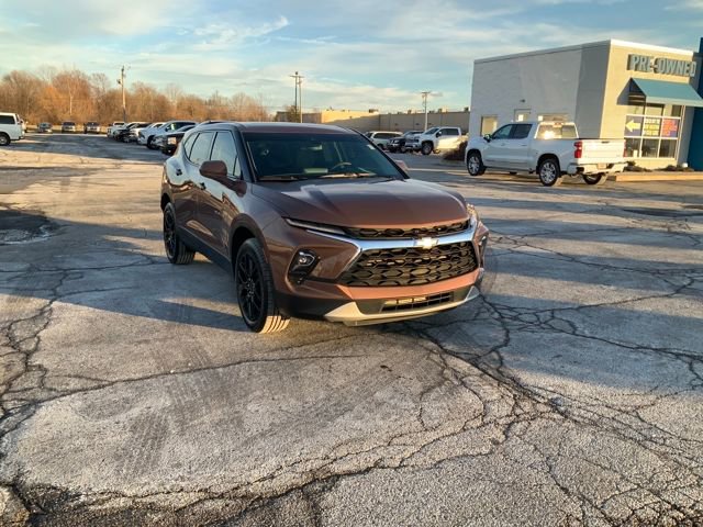 Used 2023 Chevrolet Blazer LT w/ Driver Confidence Package image 4