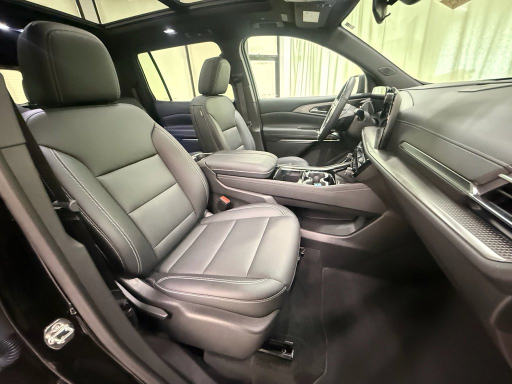 Certified 2024 Chevrolet Traverse LT w/ Enhanced Driving Package image 27