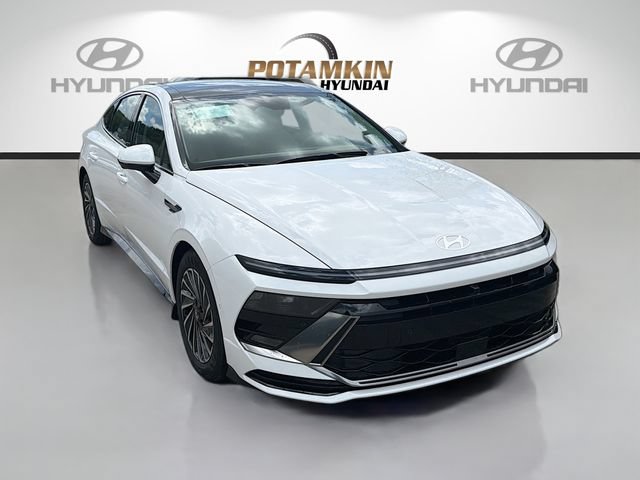 New 2026 Hyundai Sonata Limited FWD image 3