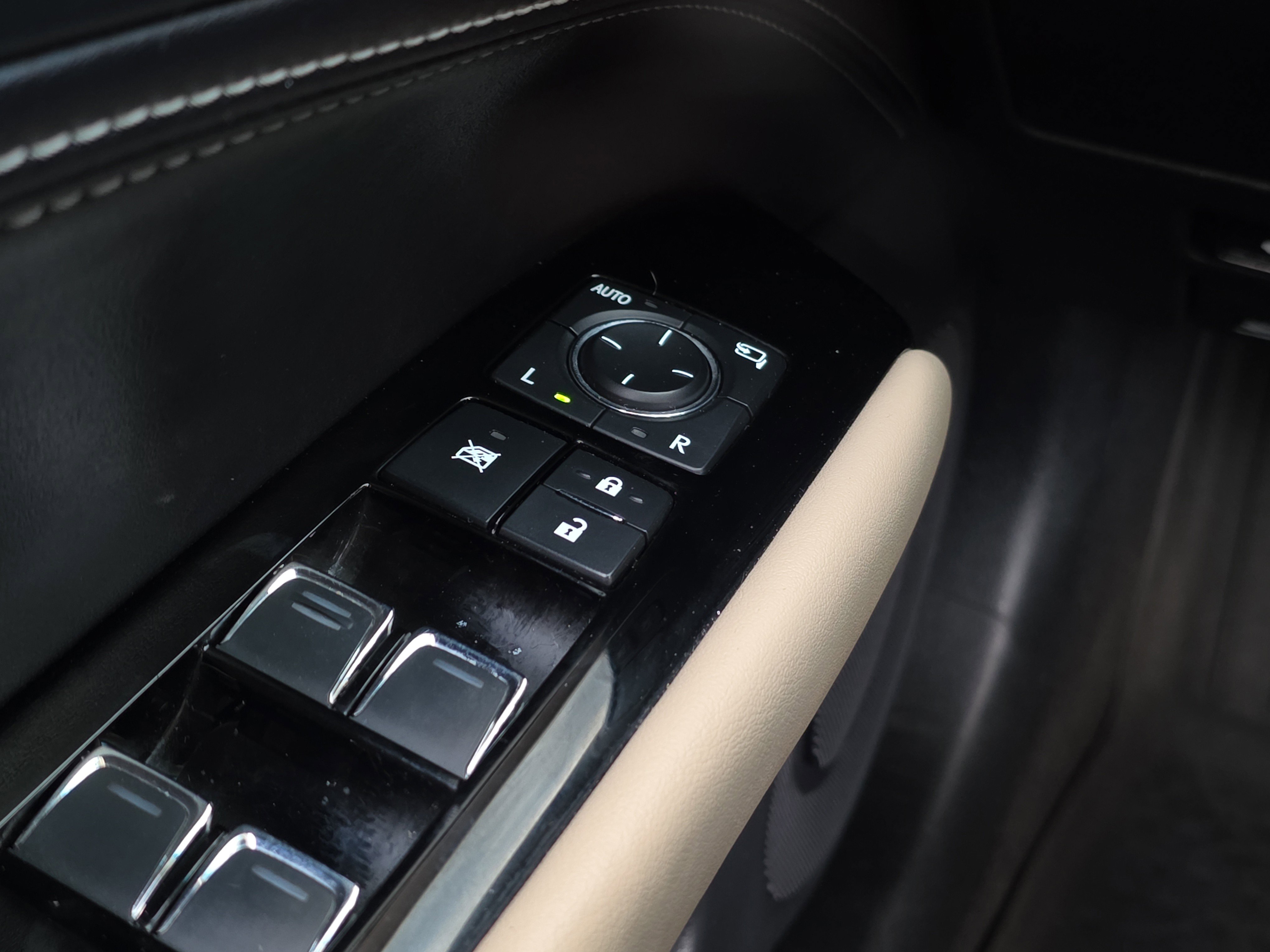 Used 2018 Lexus GS 350 AWD w/ Premium Package image 32