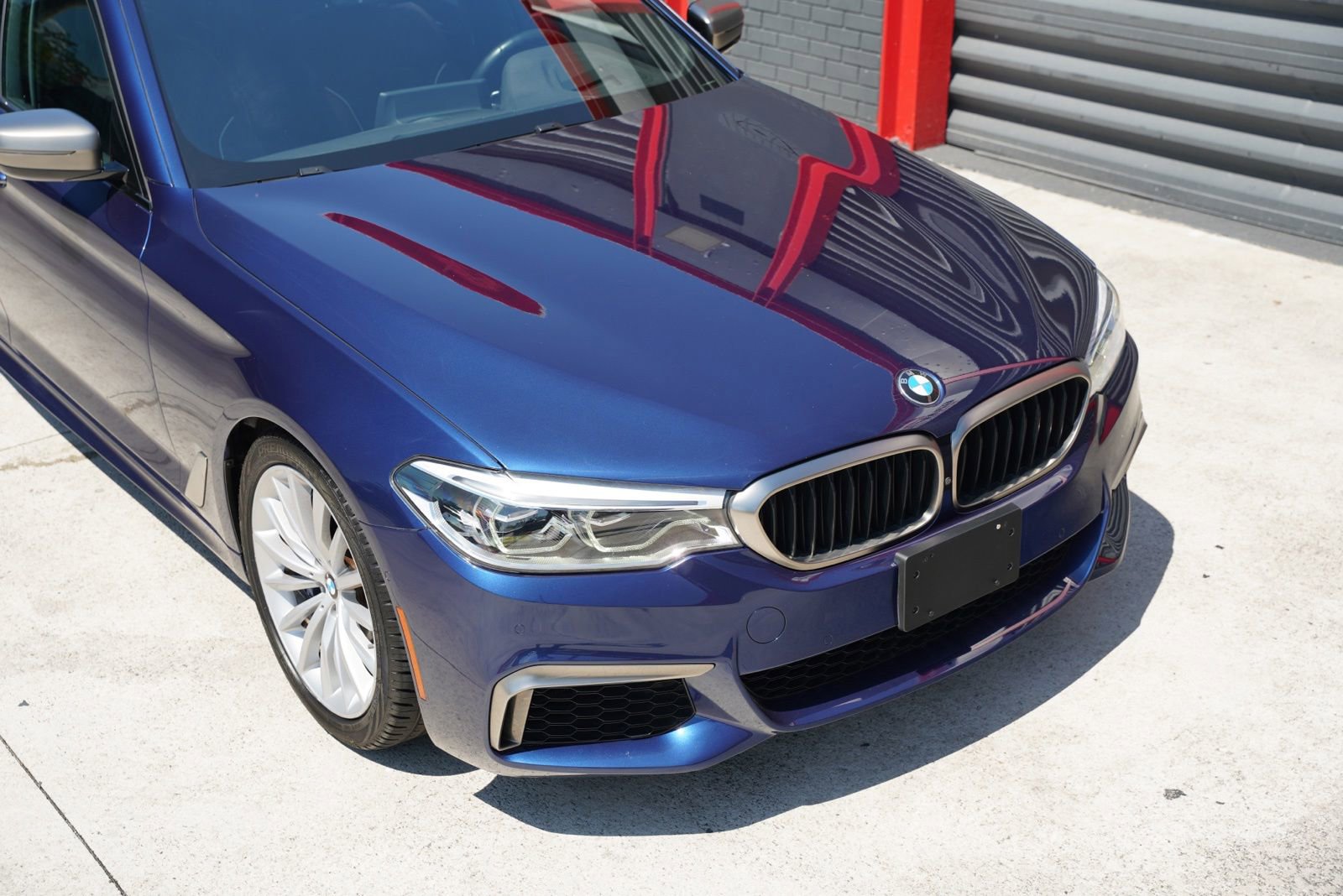 Used 2020 BMW M550i xDrive w/ Dynamic Handling Package AWD/4WD image 14