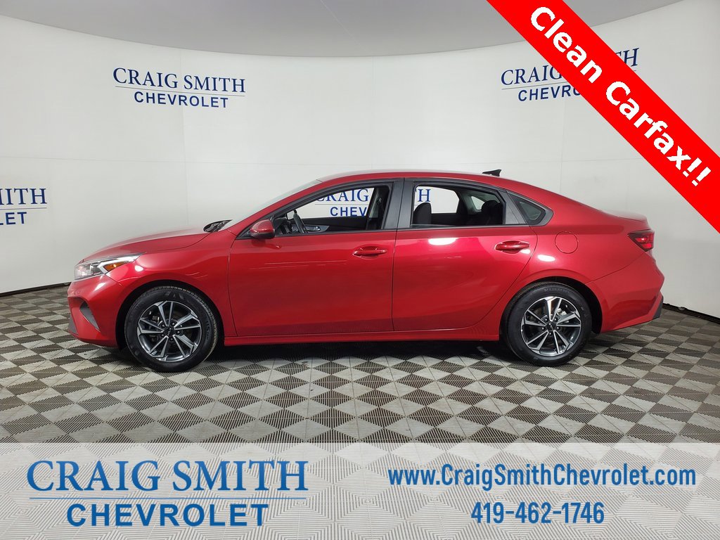 Used 2024 Kia Forte LXS image 2