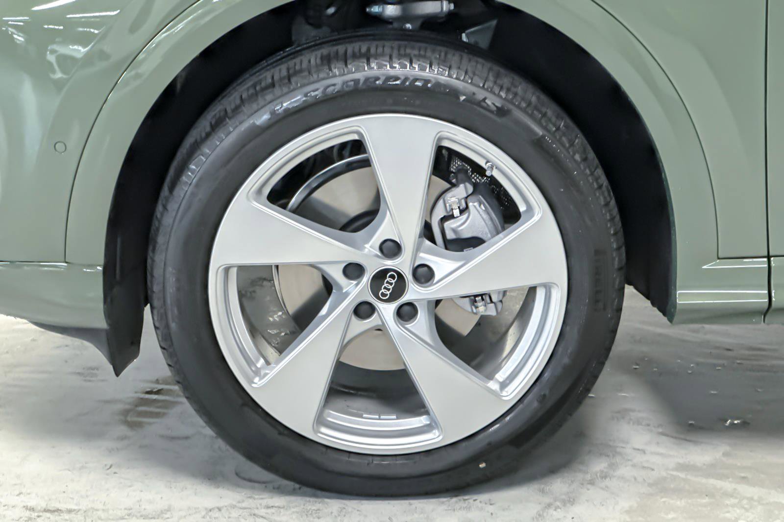 New 2025 Audi Q5 Premium Plus image 25