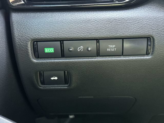 Used 2020 Nissan Sentra SV w/ Trunk Package FWD image 17