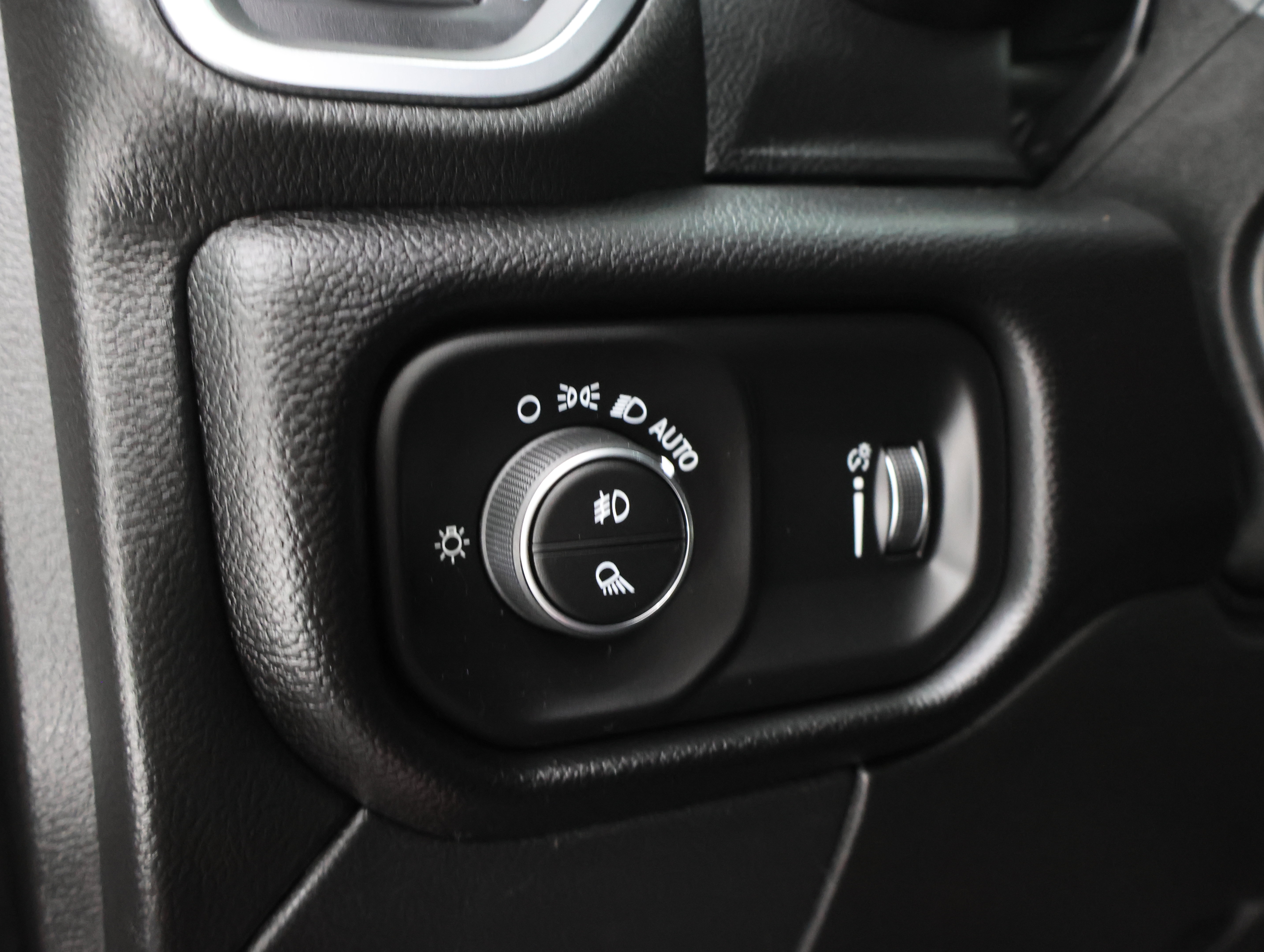 Used 2026 RAM 2500 Big Horn AWD/4WD image 40