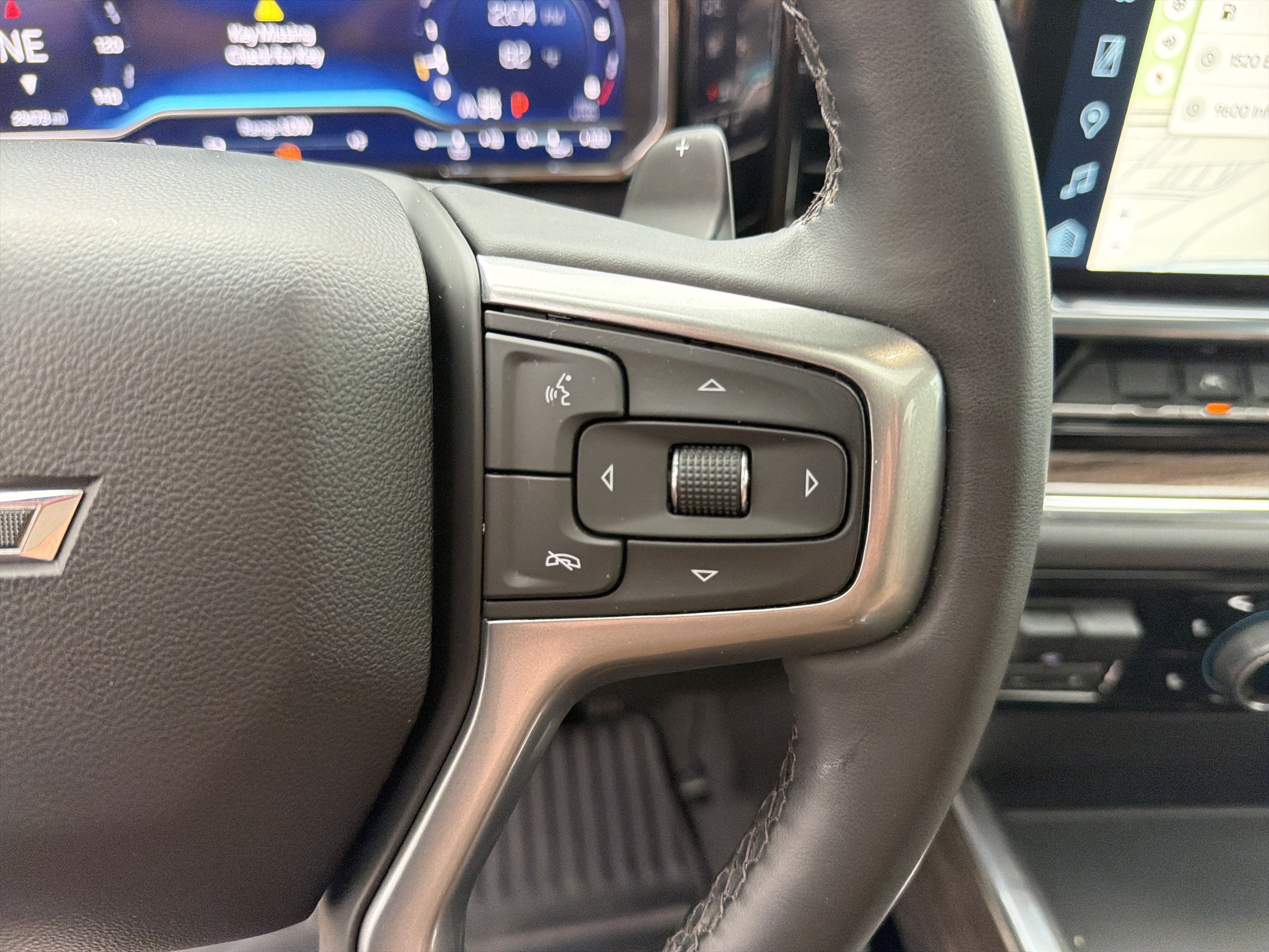 Used 2024 Chevrolet Silverado 1500 RST w/ Convenience Package II AWD/4WD image 20