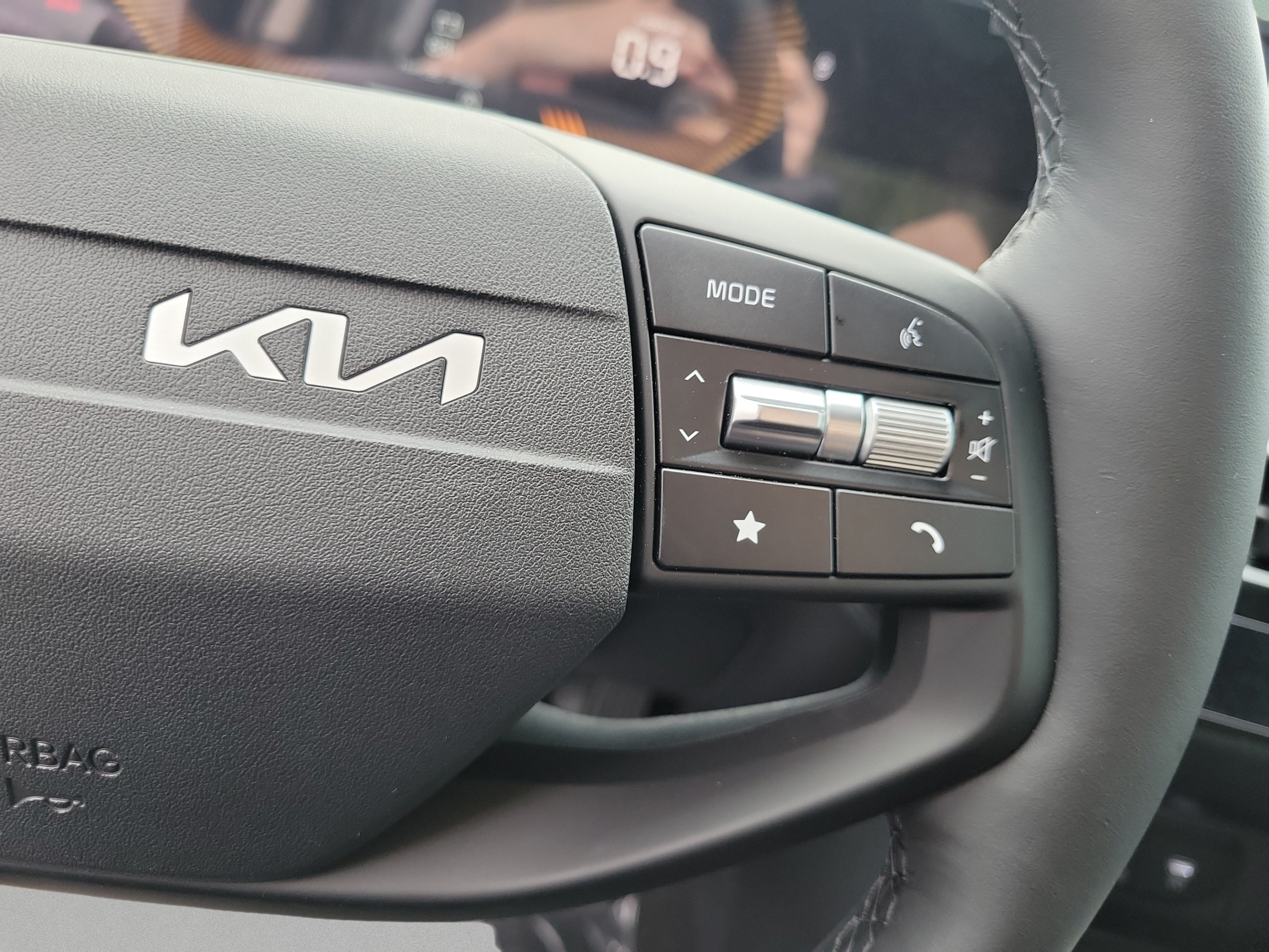 New 2026 Kia Sportage LX FWD image 24