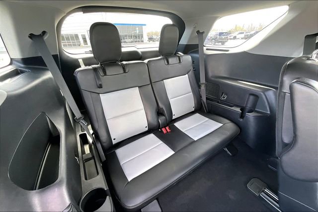 Used 2022 Ford Explorer XLT w/ Equipment Group 202A image 26