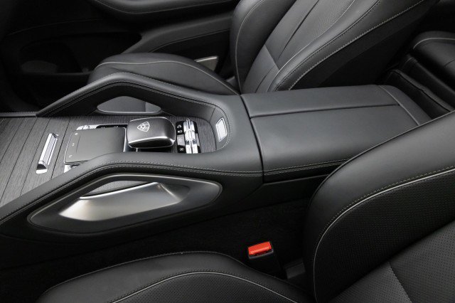 Used 2022 Mercedes-Benz Maybach GLS 600 4MATIC image 26