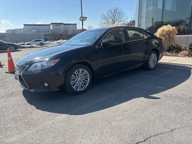 Used 2014 Lexus ES 350 w/ Luxury Package