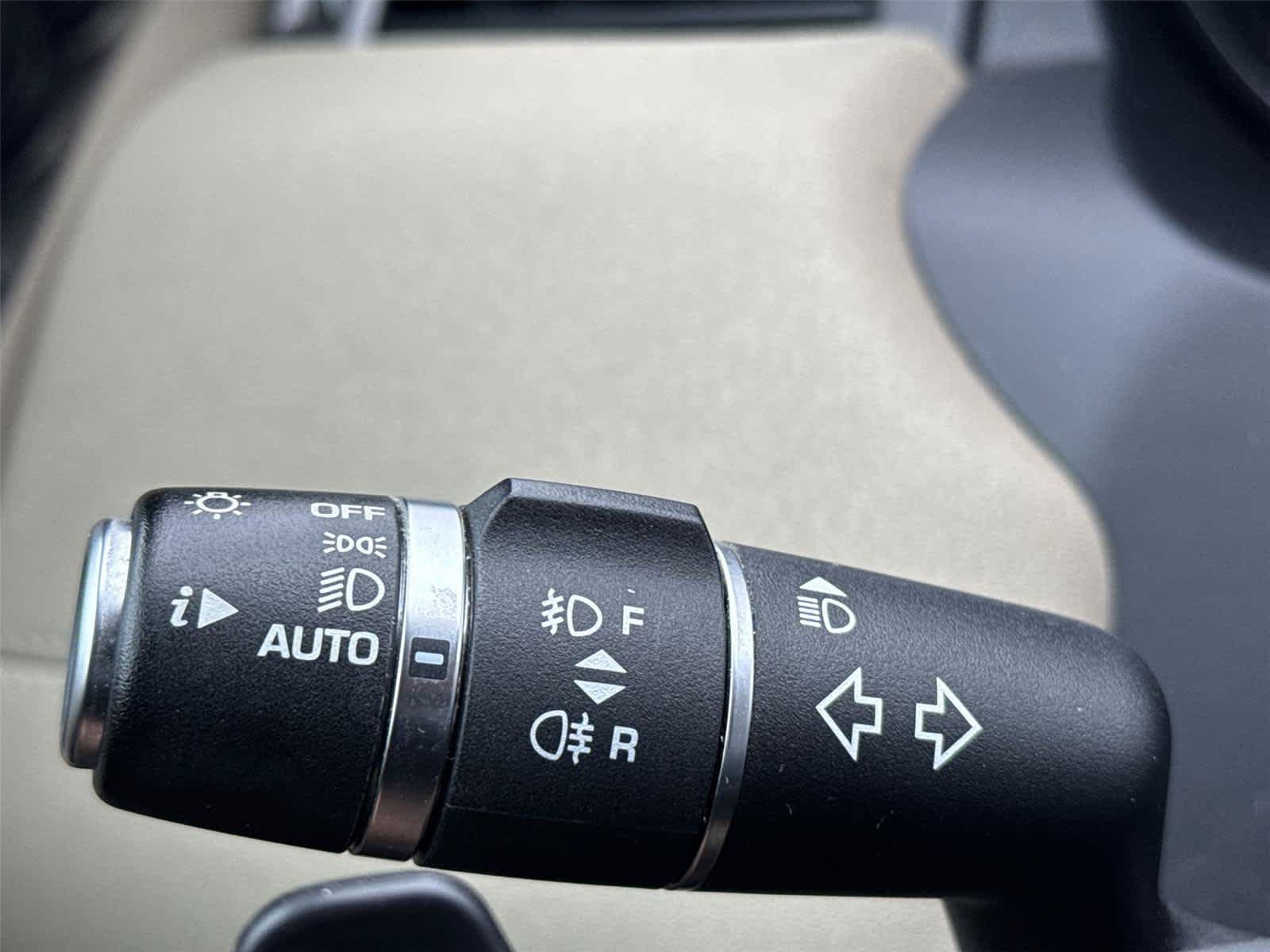 Used 2018 Land Rover Range Rover Evoque SE AWD/4WD image 22