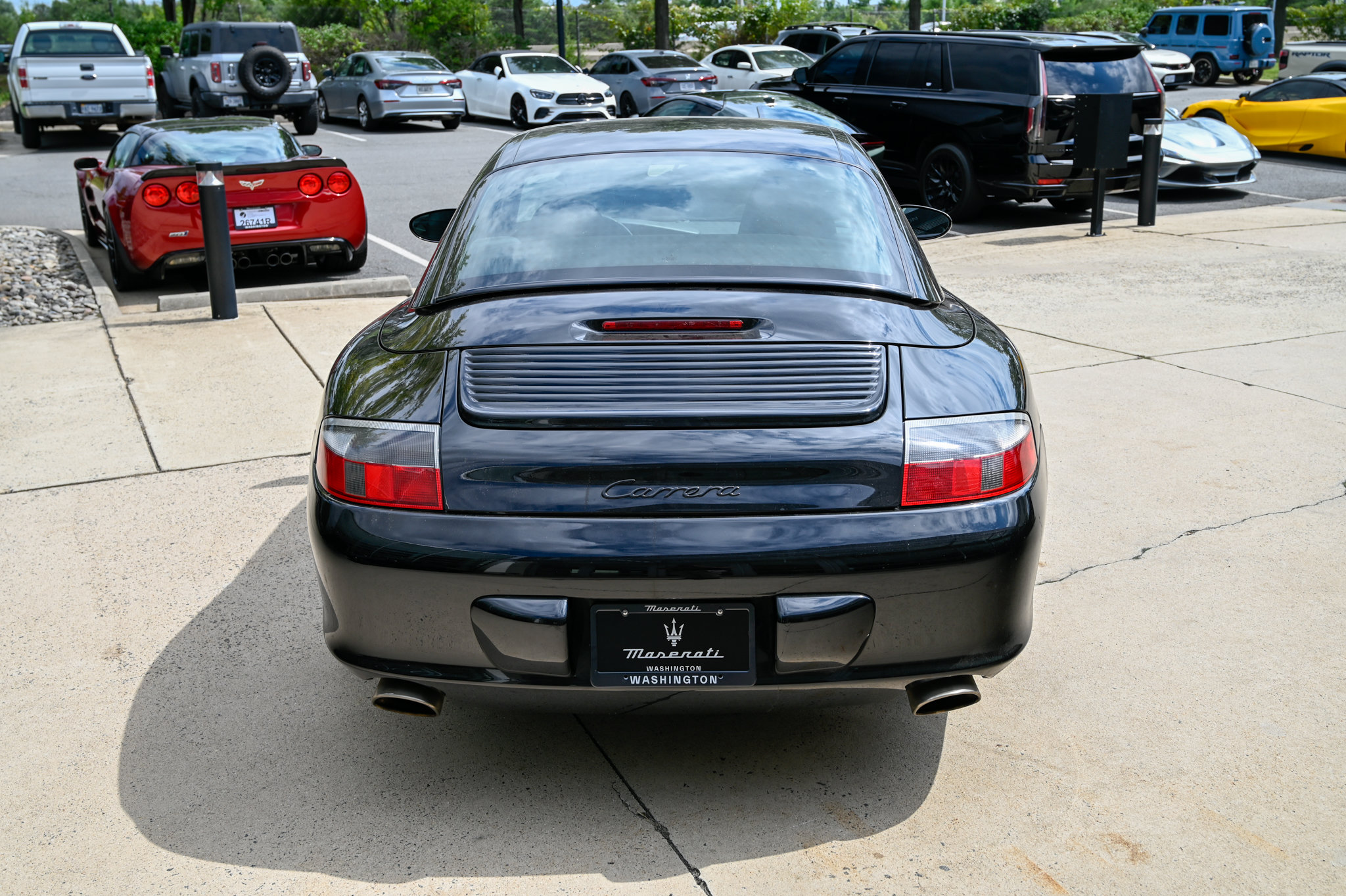 Used 2004 Porsche 911 Carrera RWD image 6
