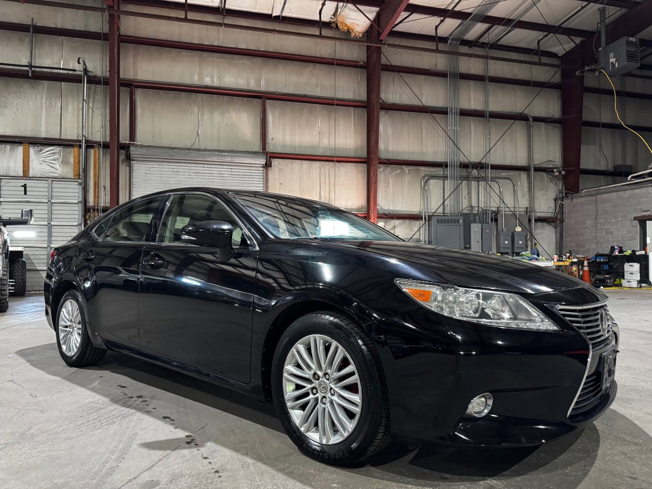 Used 2015 Lexus ES 350 Crafted Line image 1
