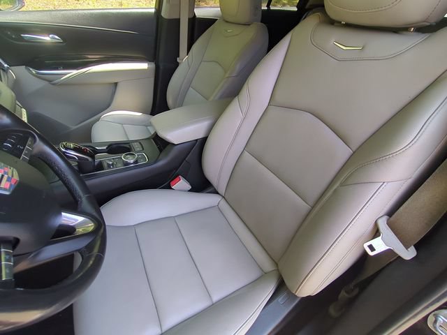 Used 2022 Cadillac XT4 Premium Luxury w/ Safety Alert Package AWD/4WD image 27