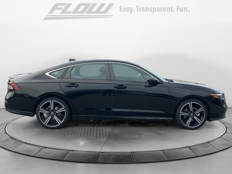 Used 2023 Honda Accord Sport image 10