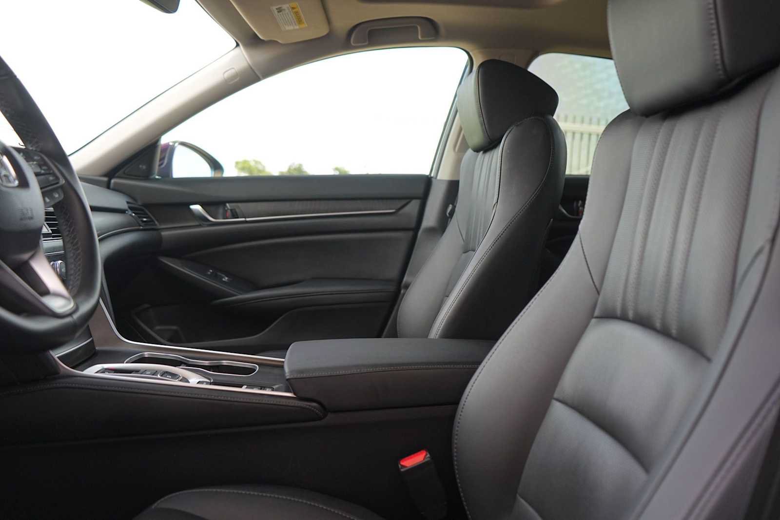 Used 2021 Honda Accord Touring image 15