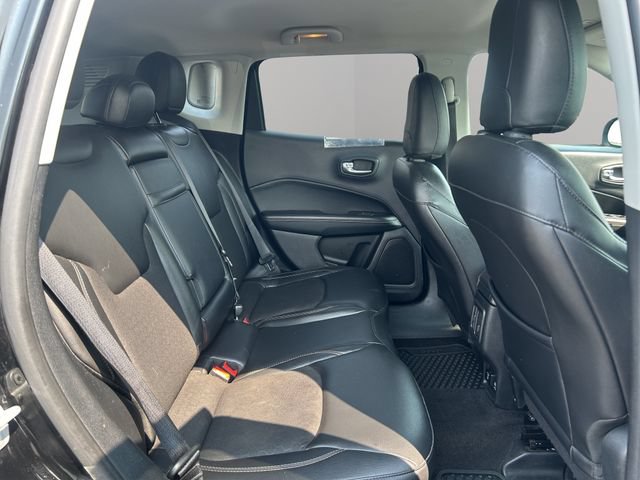Used 2018 Jeep Compass Latitude w/ Popular Equipment Group AWD/4WD image 25