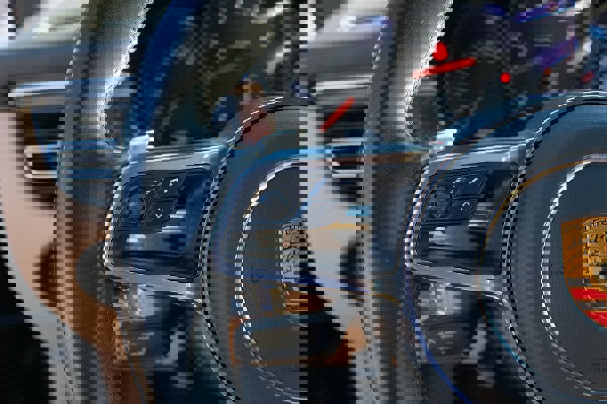 Used 2021 Porsche Macan image 18