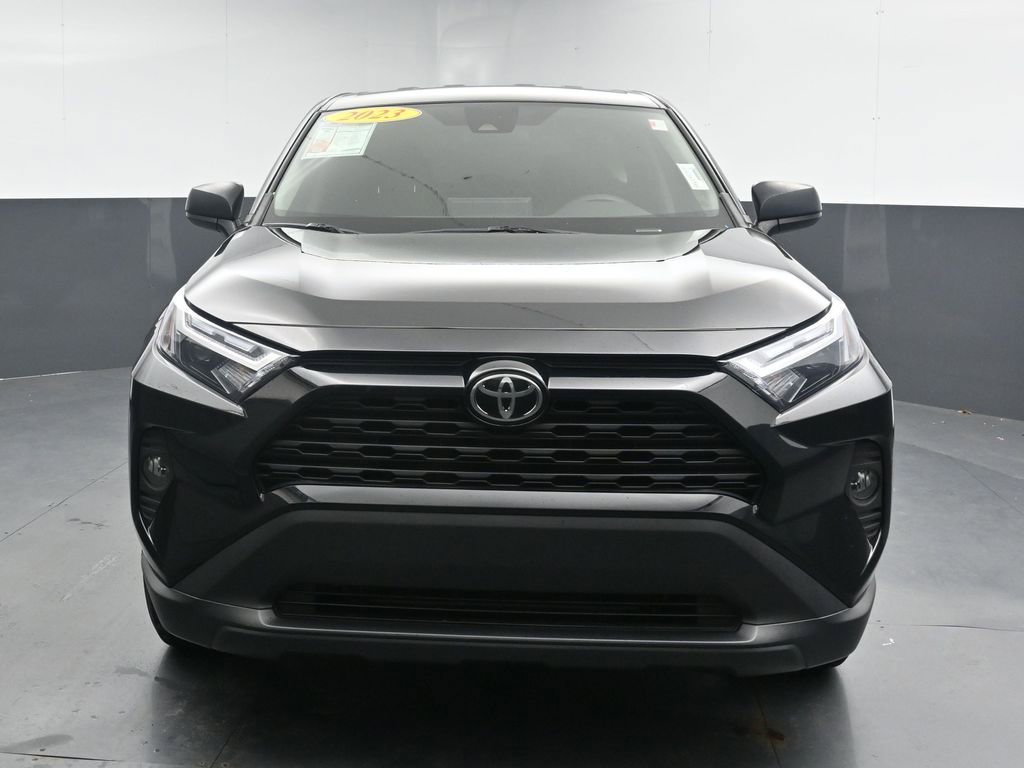 Used 2023 Toyota RAV4 LE FWD image 3