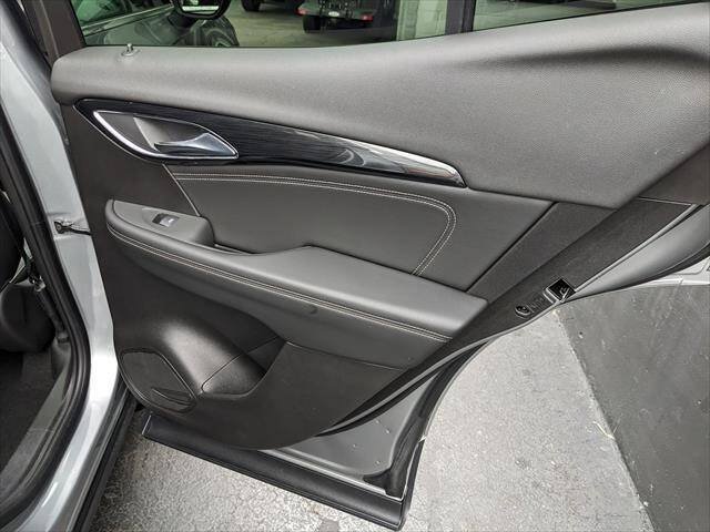 Used 2023 Buick Envision Essence AWD/4WD image 18