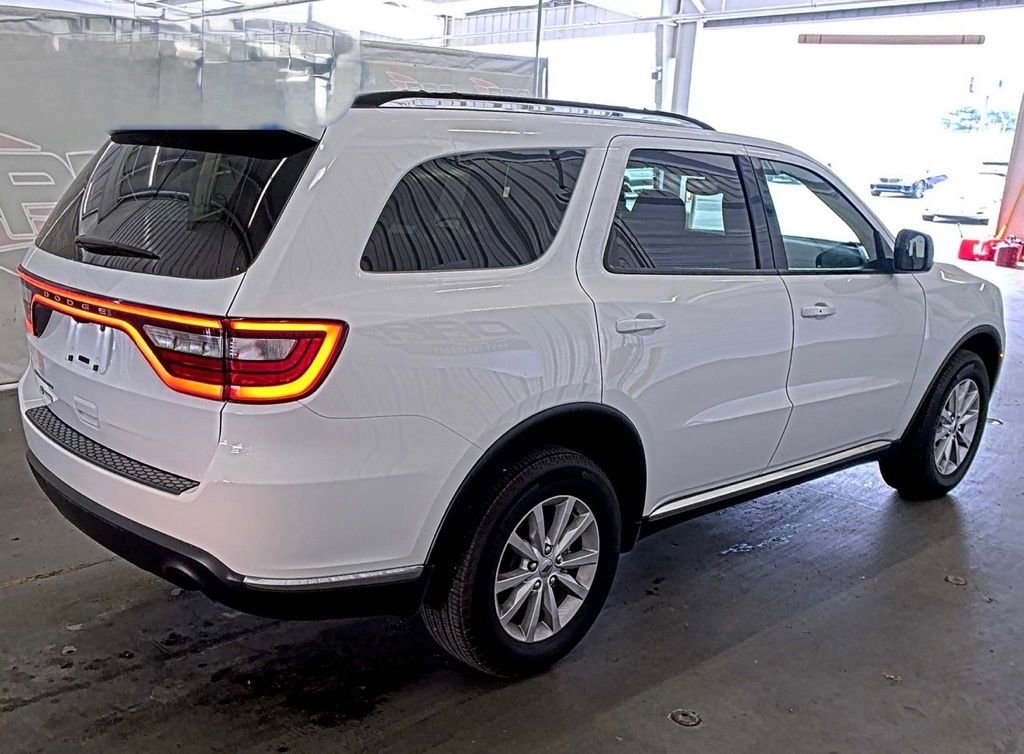 Used 2024 Dodge Durango SXT w/ 3rd Row Seating Group image 7