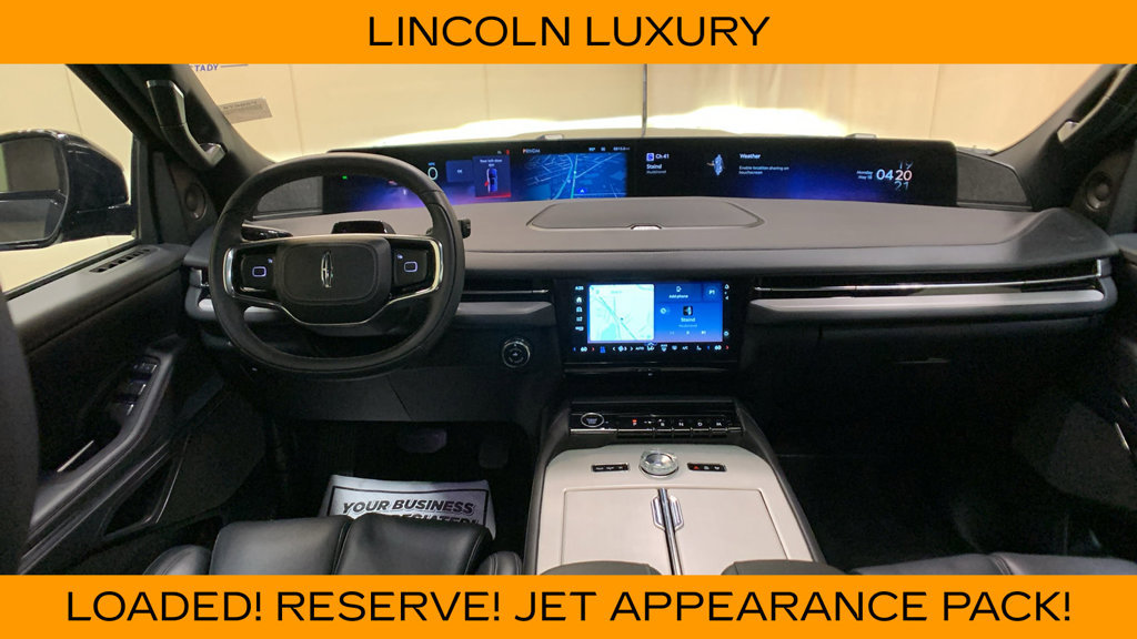 Used 2025 Lincoln Navigator Reserve w/ Jet Appearance Package AWD/4WD image 30
