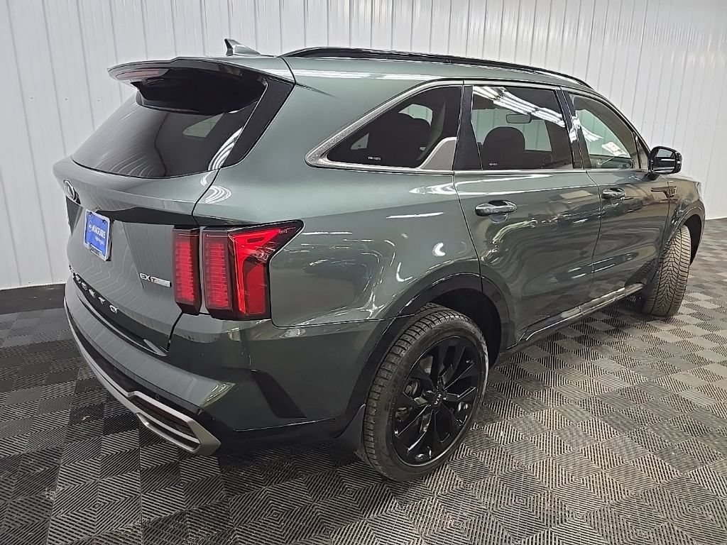 Used 2021 Kia Sorento EX AWD/4WD image 10