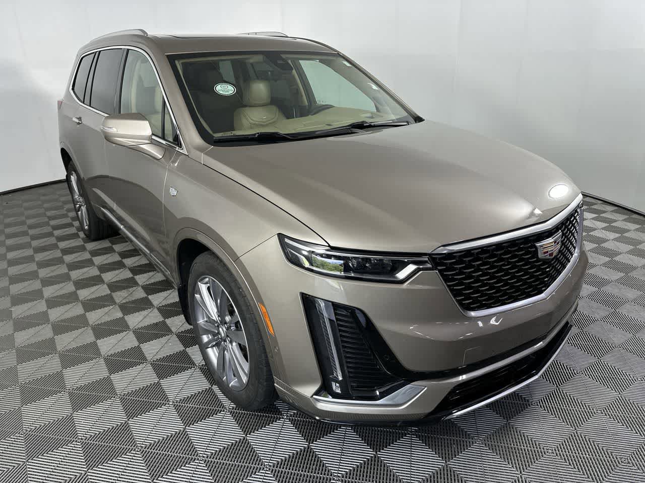 Used 2023 Cadillac XT6 Premium Luxury w/ Platinum Package AWD/4WD image 5