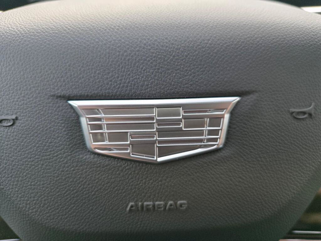 New 2026 Cadillac Optiq Luxury 1 RWD image 36