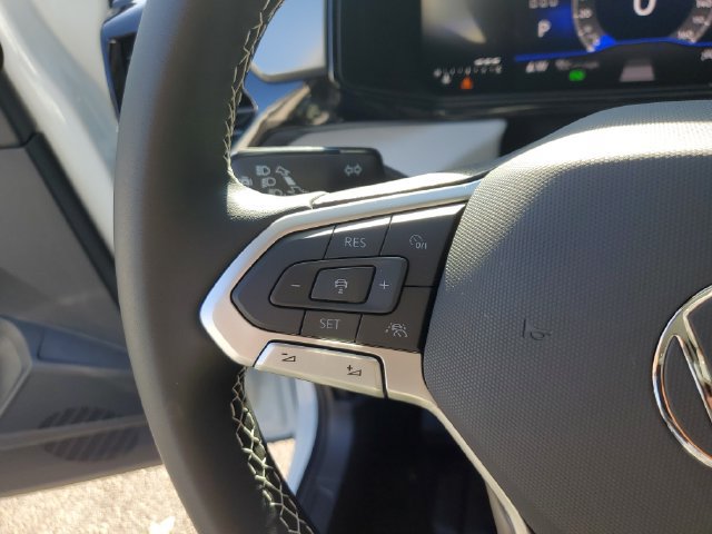 New 2027 Volkswagen Taos S FWD image 31