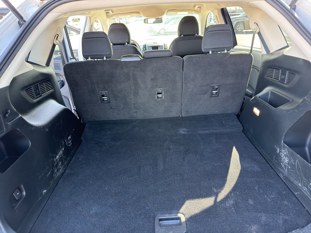 Used 2019 Ford Edge SE w/ SE Fleet Driver's Package FWD image 10