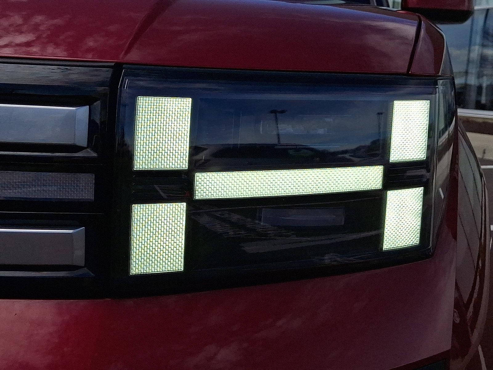 Certified 2025 Hyundai Santa Fe SEL AWD/4WD image 9