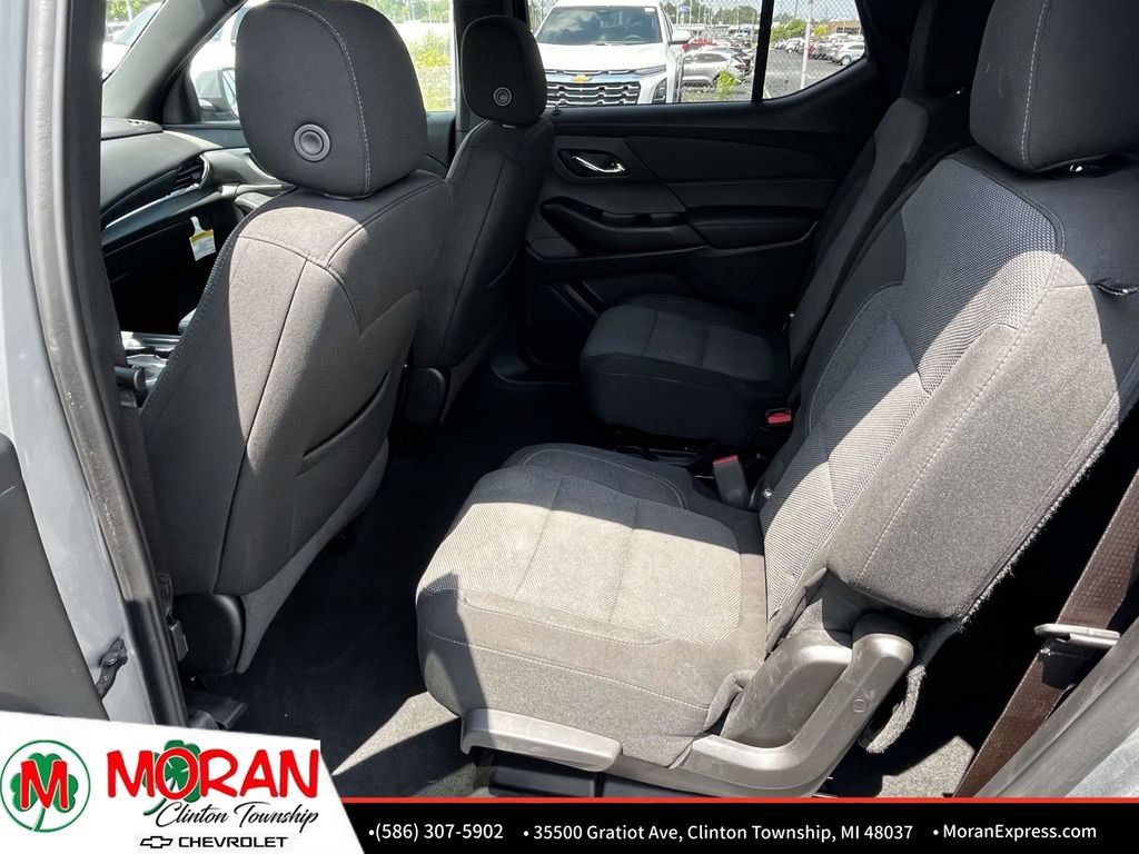 Certified 2023 Chevrolet Traverse LT FWD image 11
