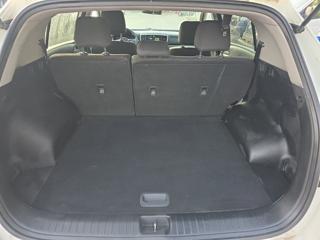 Used 2021 Kia Sportage LX image 16