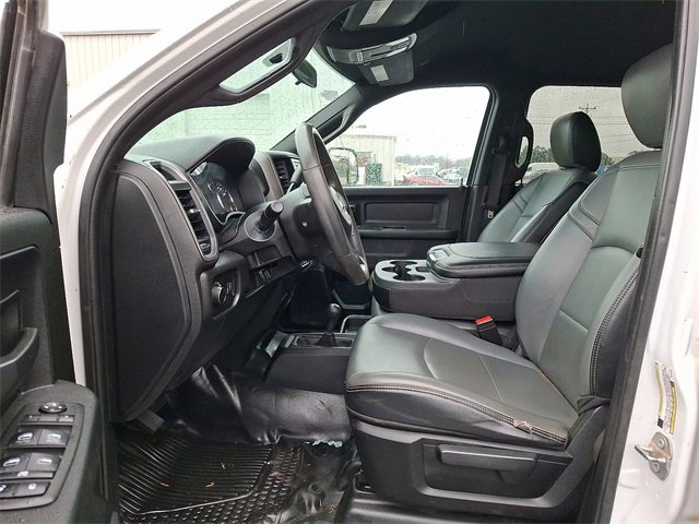 Used 2022 RAM 5500 Tradesman w/ Chrome Appearance Group image 13