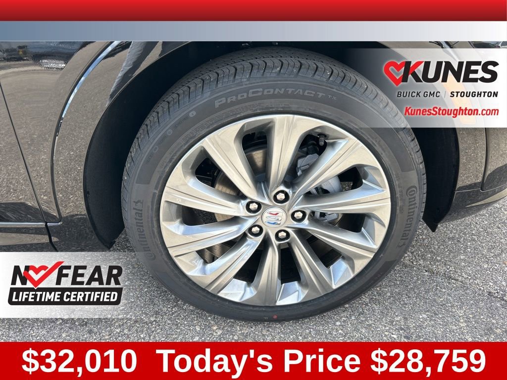 New 2025 Buick Envista Avenir image 16