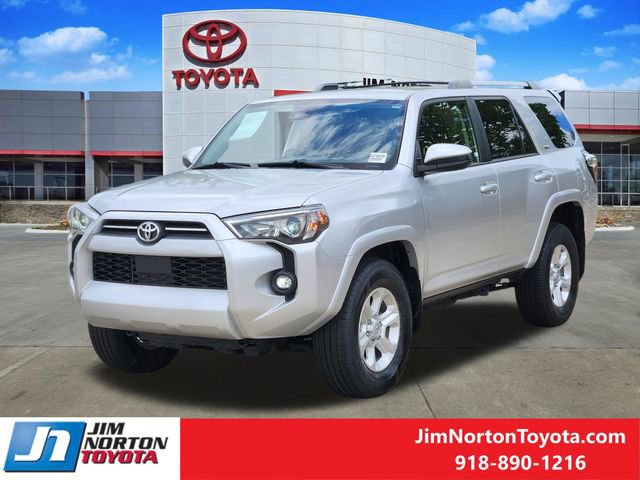 Used 2024 Toyota 4Runner SR5 image 3