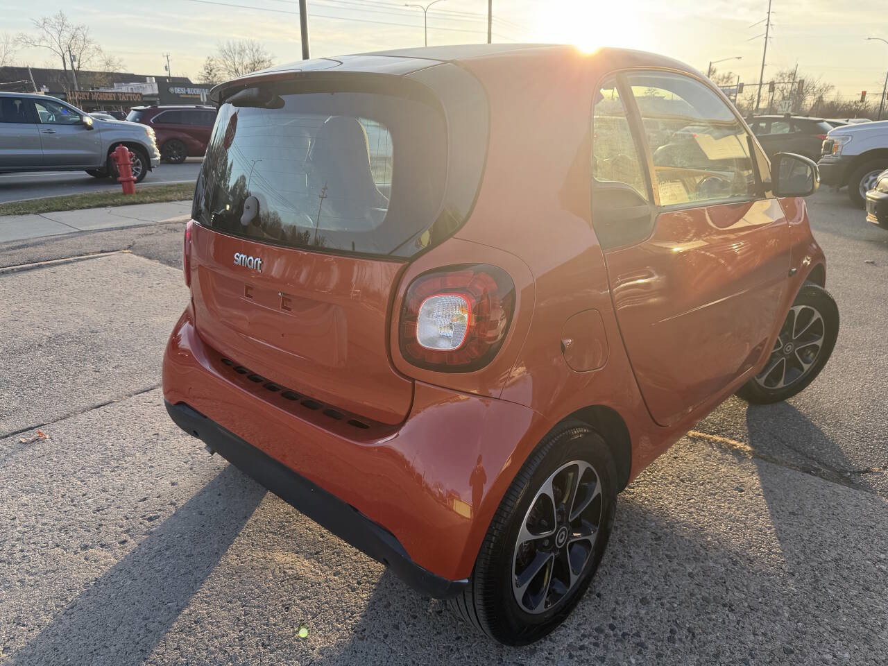 Used 2016 smart fortwo passion image 6