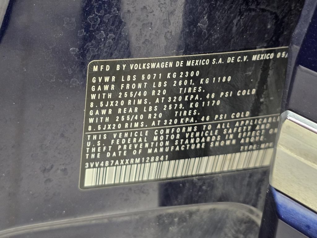 Used 2024 Volkswagen Tiguan SEL R-Line AWD/4WD image 43