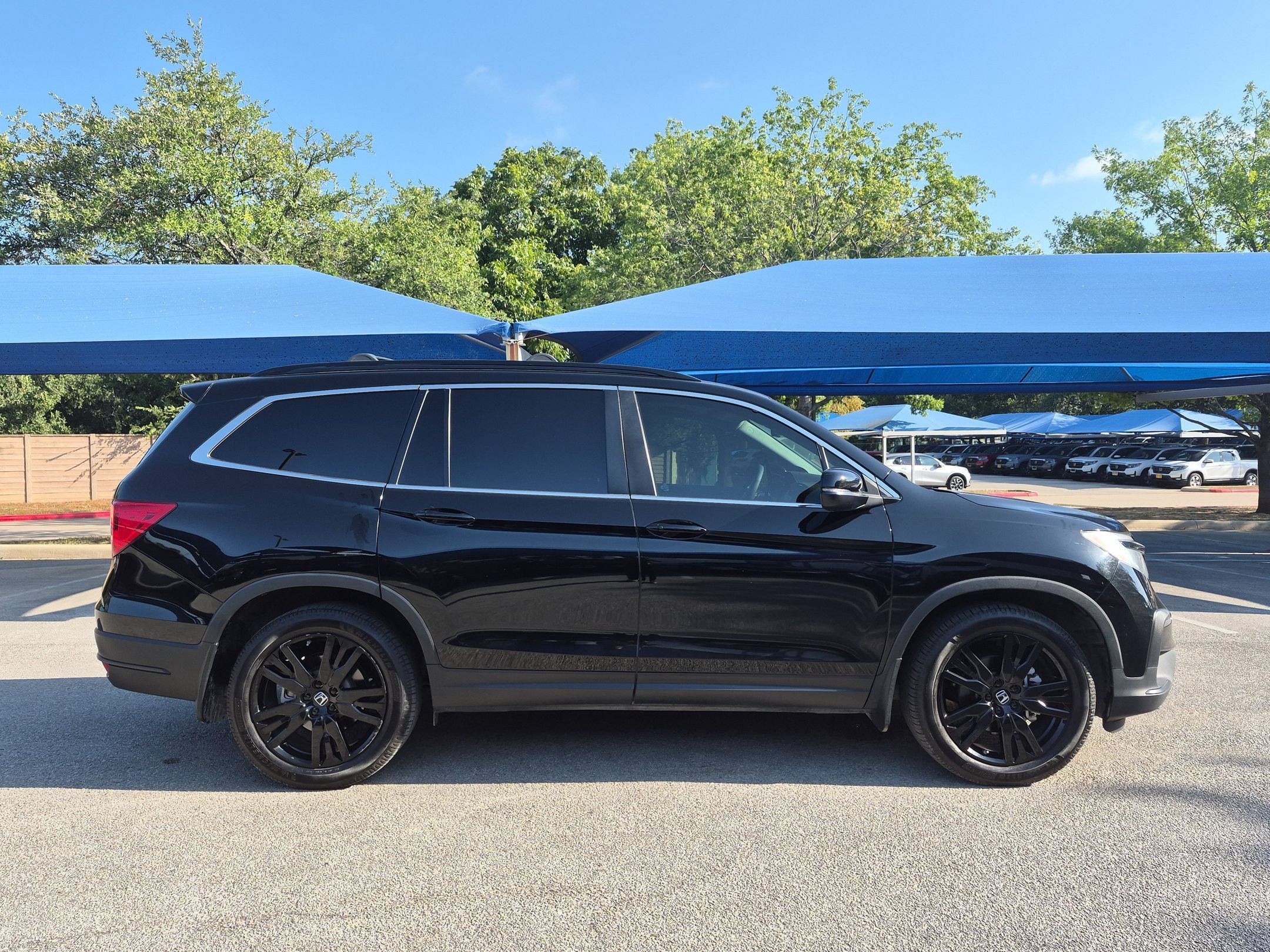 Certified 2022 Honda Pilot Special Edition image 2