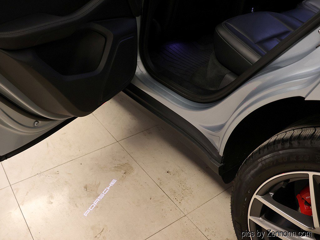 Used 2023 Porsche Macan S image 31