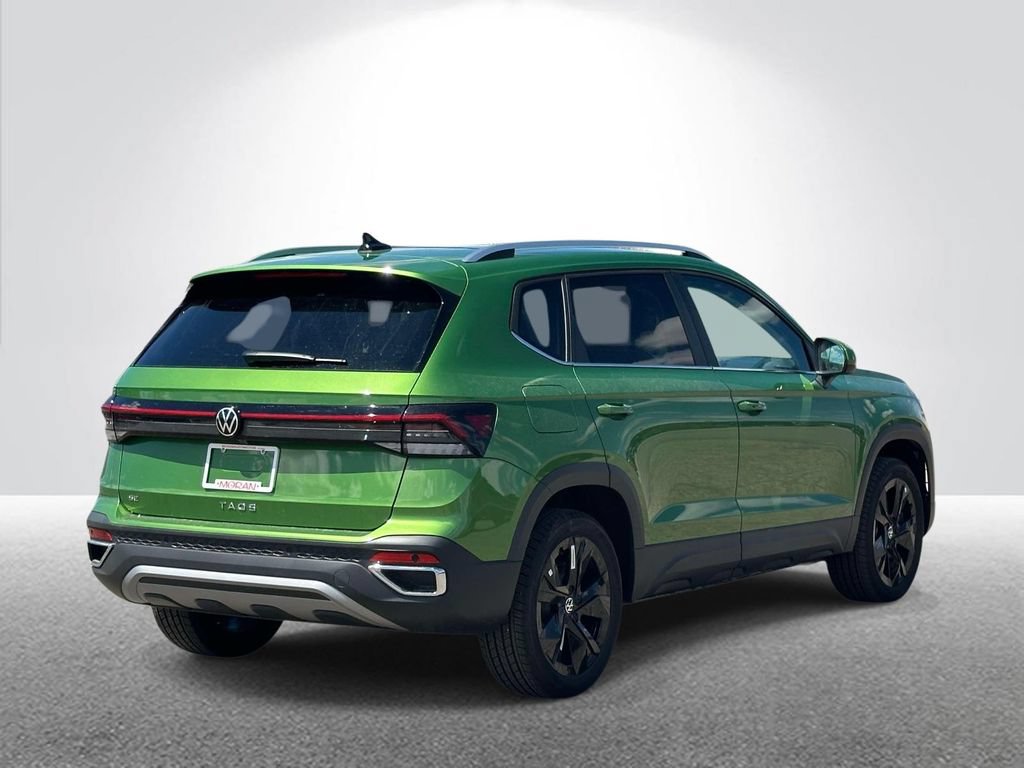 New 2026 Volkswagen Taos SE FWD image 4