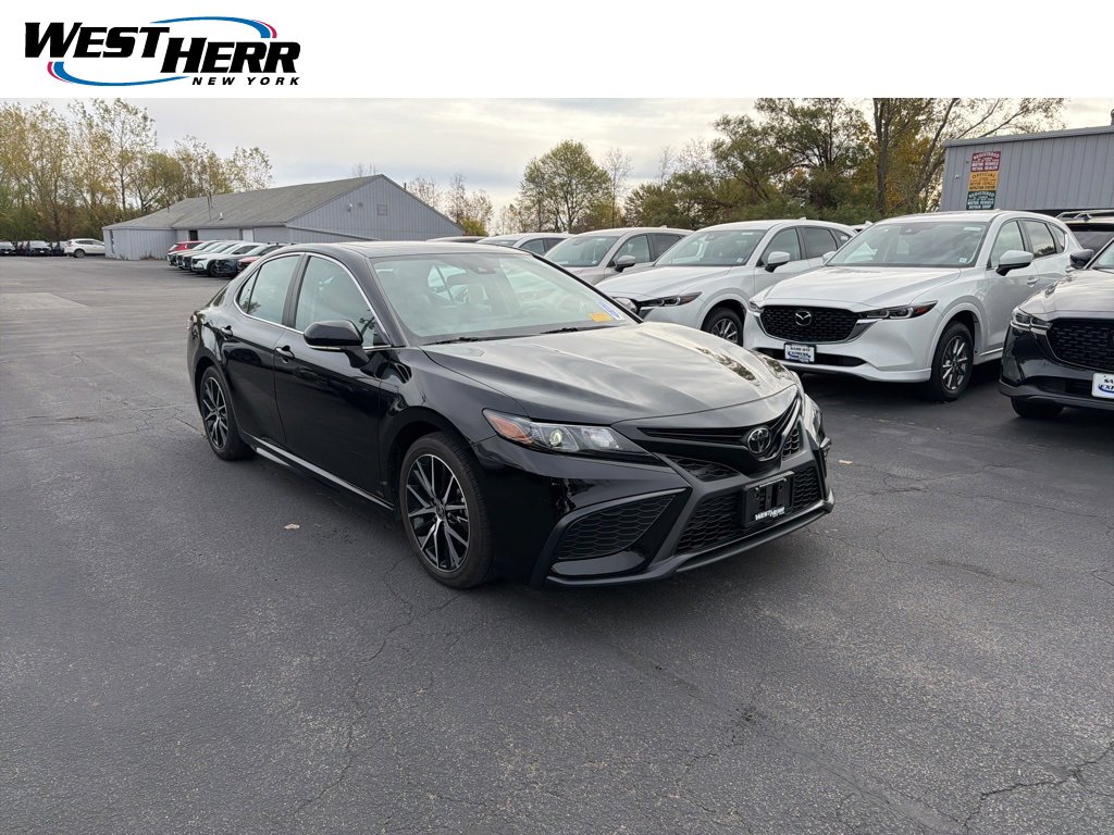 Used 2023 Toyota Camry SE
