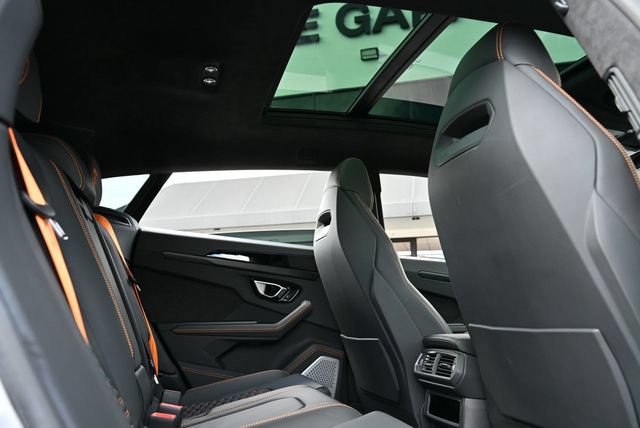 Used 2023 Lamborghini Urus S AWD/4WD image 38