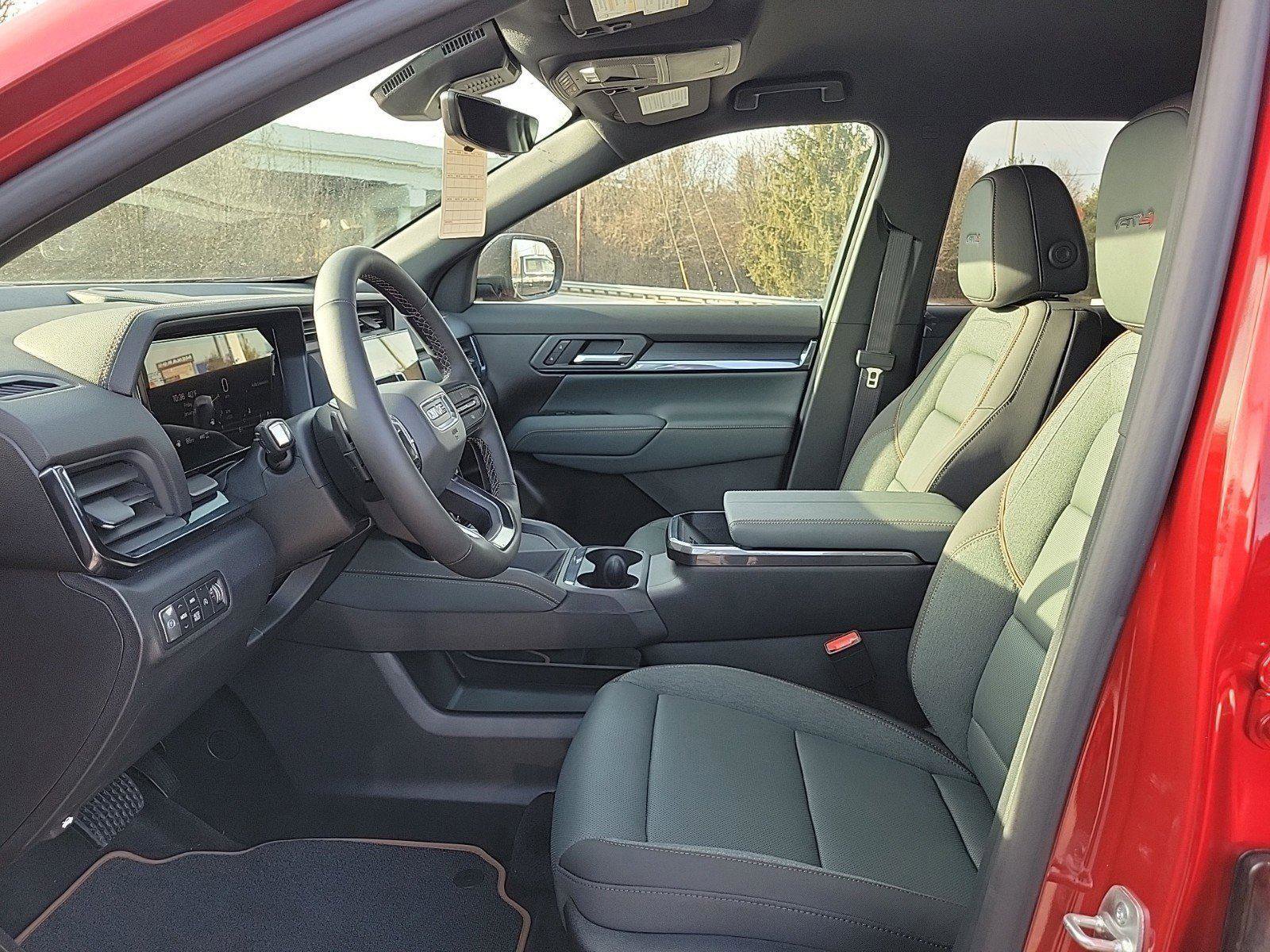 New 2026 GMC Terrain AT4 w/ Convenience Package III image 15