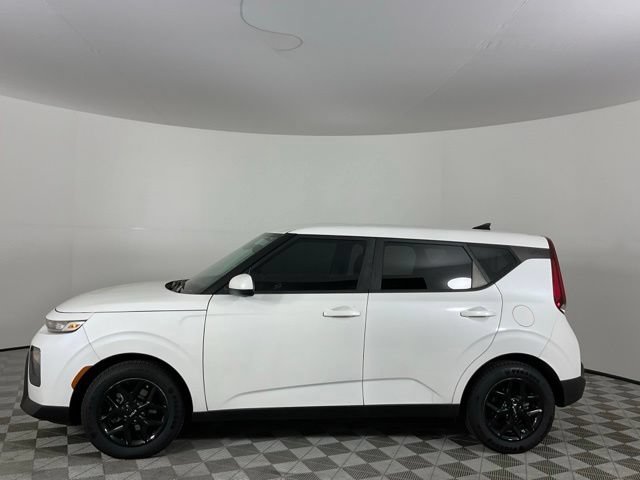 Used 2022 Kia Soul LX w/ Technology Package FWD image 8