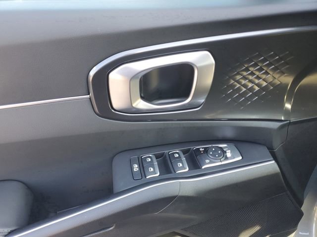 New 2025 Kia Sorento S FWD image 6