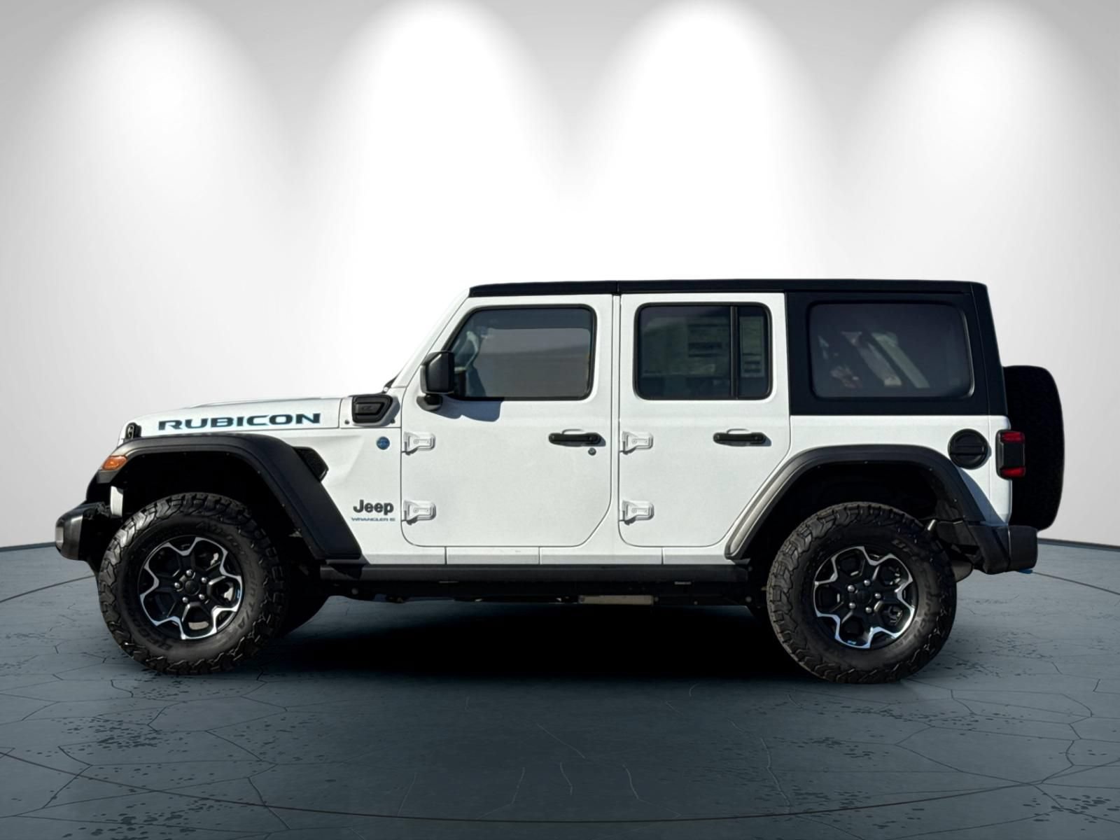 New 2023 Jeep Wrangler Unlimited Rubicon 4xe w/ Cold Weather Group AWD/4WD image 7